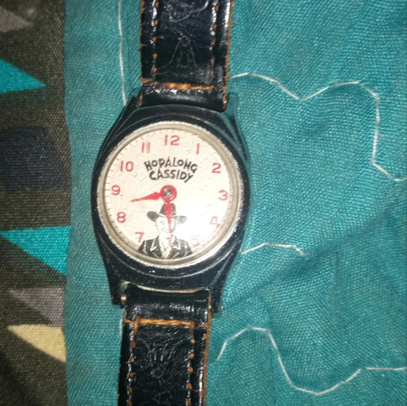 Vintage Authentic Hopalong Cassidy Watch with Good Luck from Hoppy inscription - Picture 3 of 9